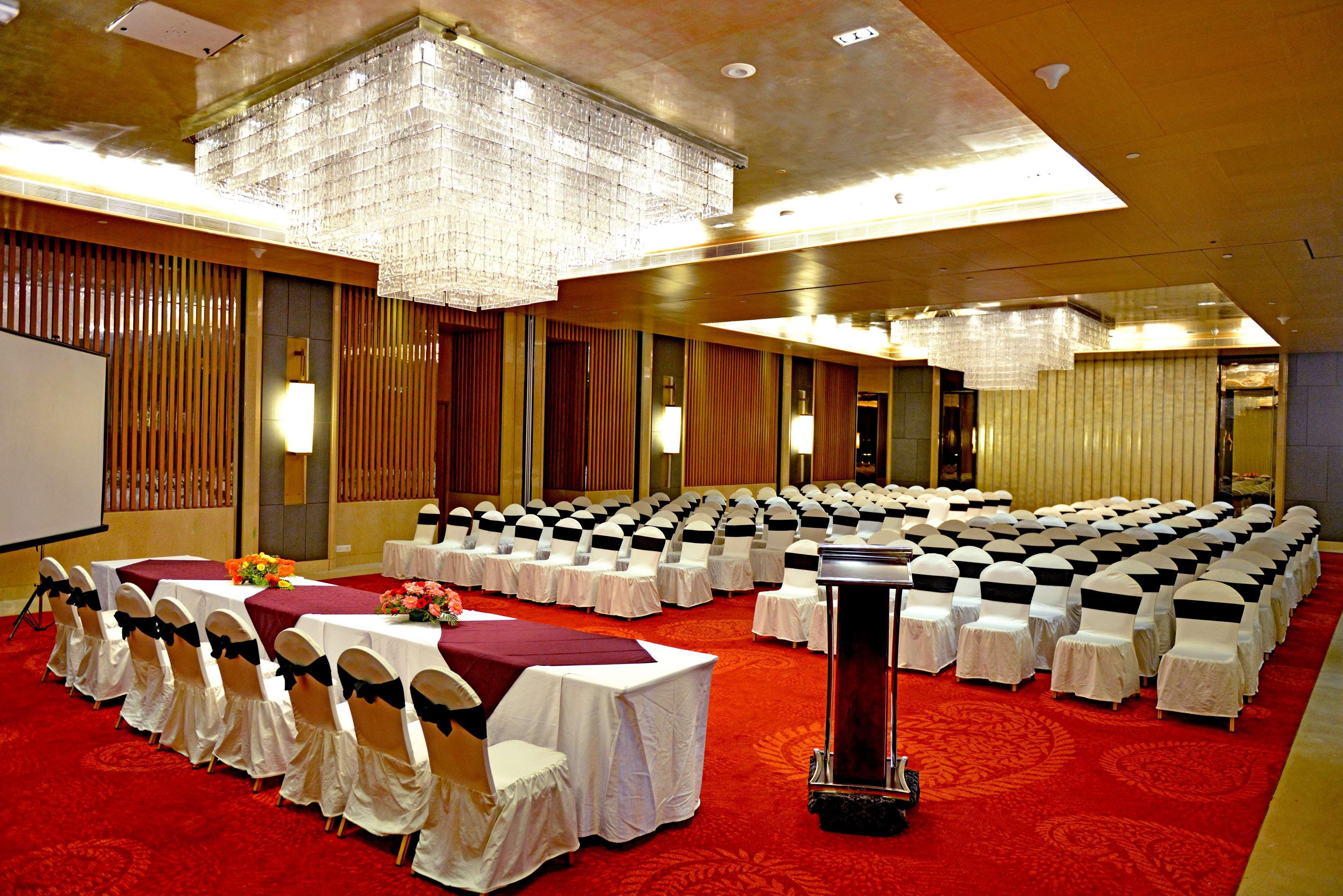 Radisson Blu Jaipur Hotel Business photo