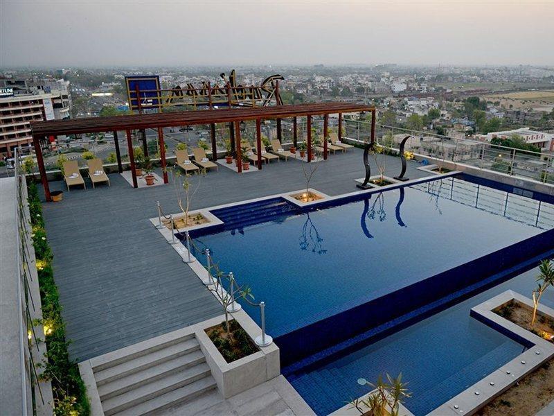 Radisson Blu Jaipur Hotel Exterior photo